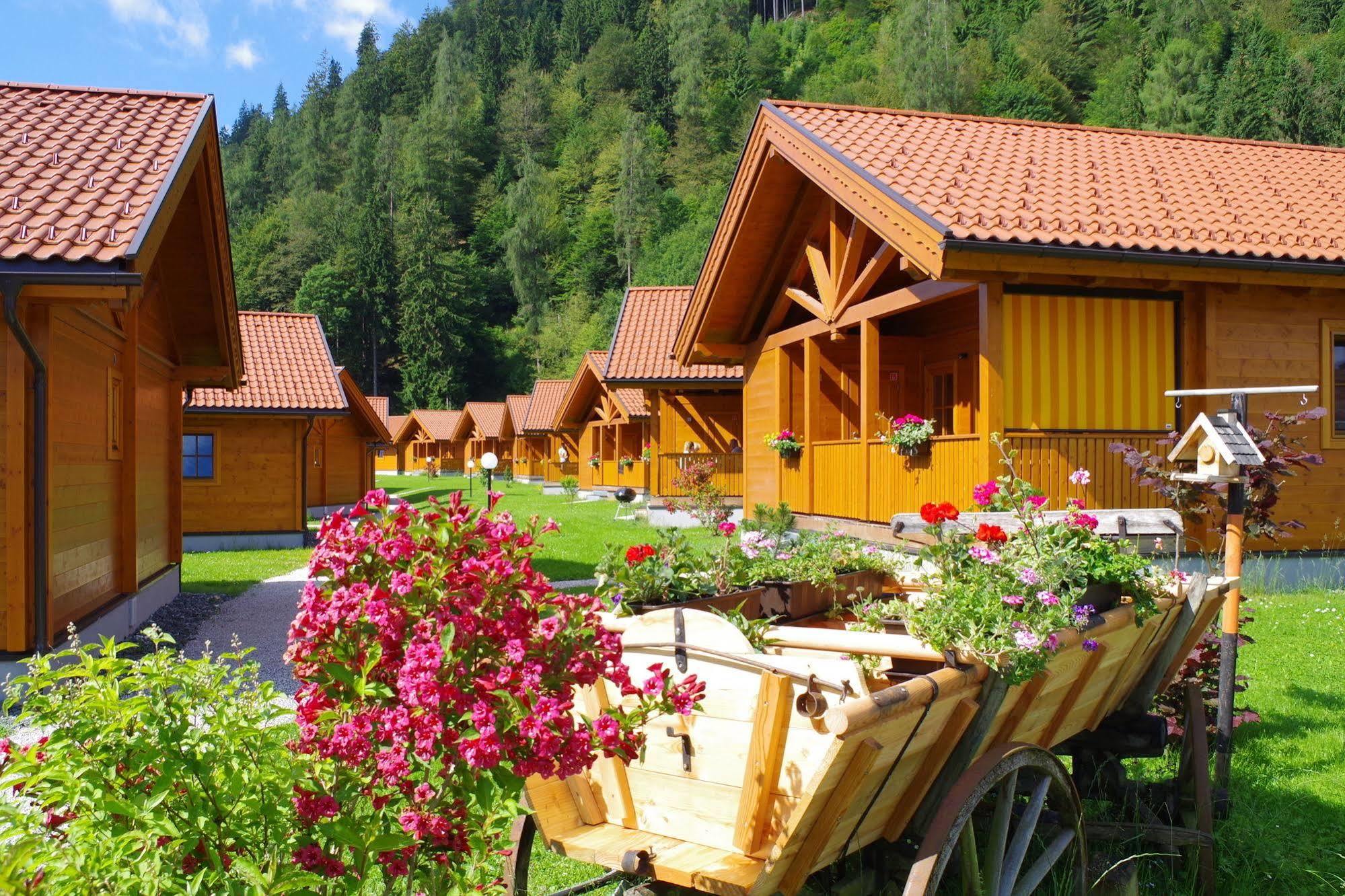 Chaletdorf Zellersee Maishofen Exterior foto