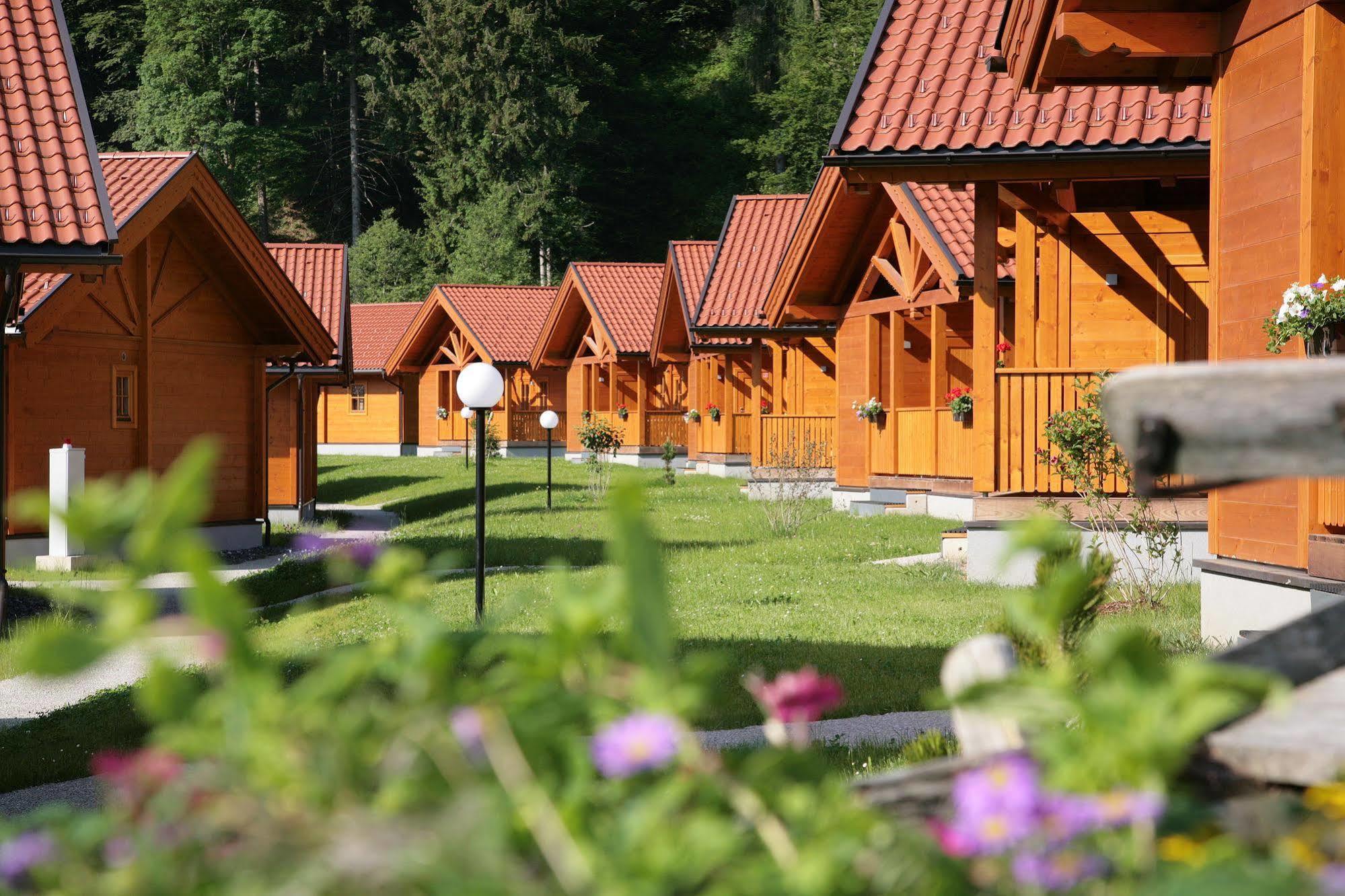 Chaletdorf Zellersee Maishofen Exterior foto